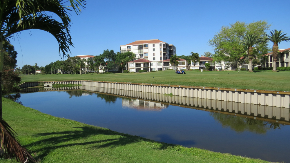 Isla del Sol Vinyl Lakewall