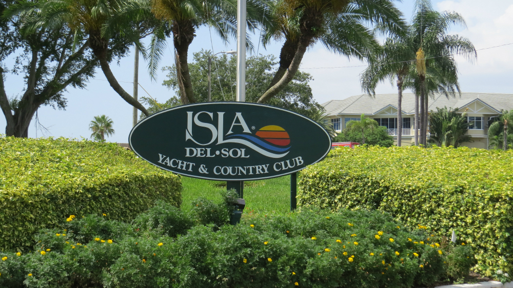 Isla del Sol Vinyl Lakewall