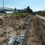 floodwall-under-construction-chaing-mai-flood-protection-project