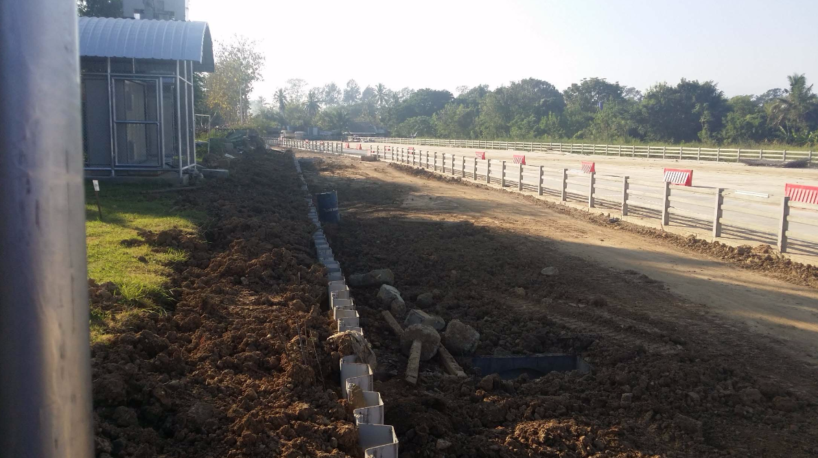wall-foundation-under-construction-chaing-mai-flood-protection-project